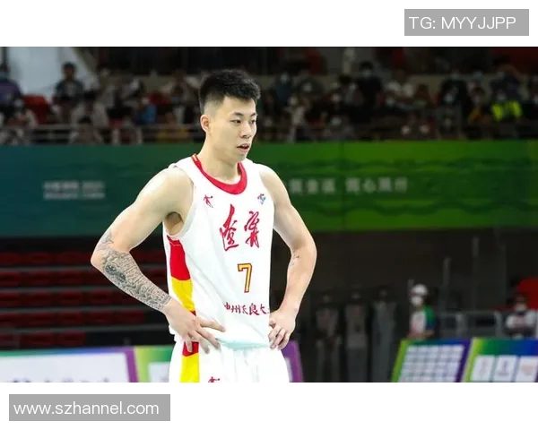 精彩对决足球直播中国队迎战韩国队全力争胜展现青春风采